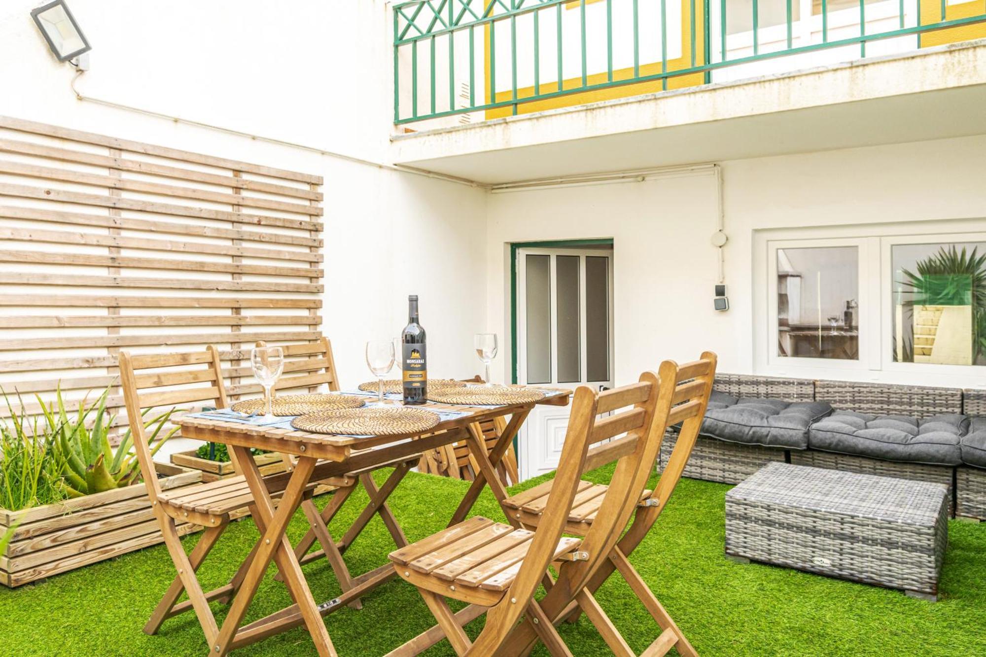 Villa Baleal Happiness Surf House Ferrel  Exterior foto