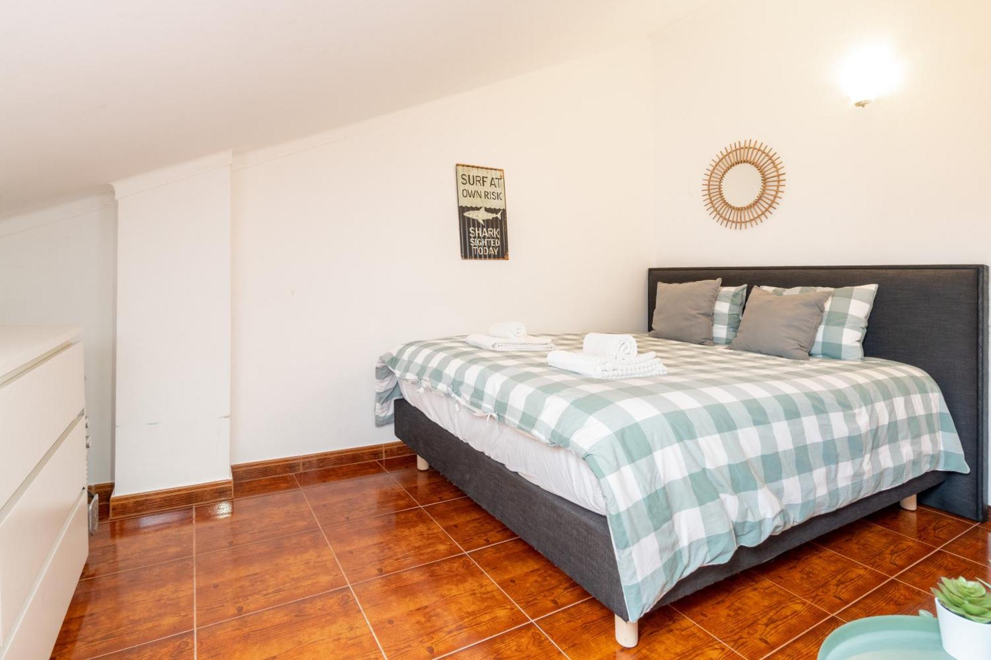 Villa Baleal Happiness Surf House Ferrel  Exterior foto