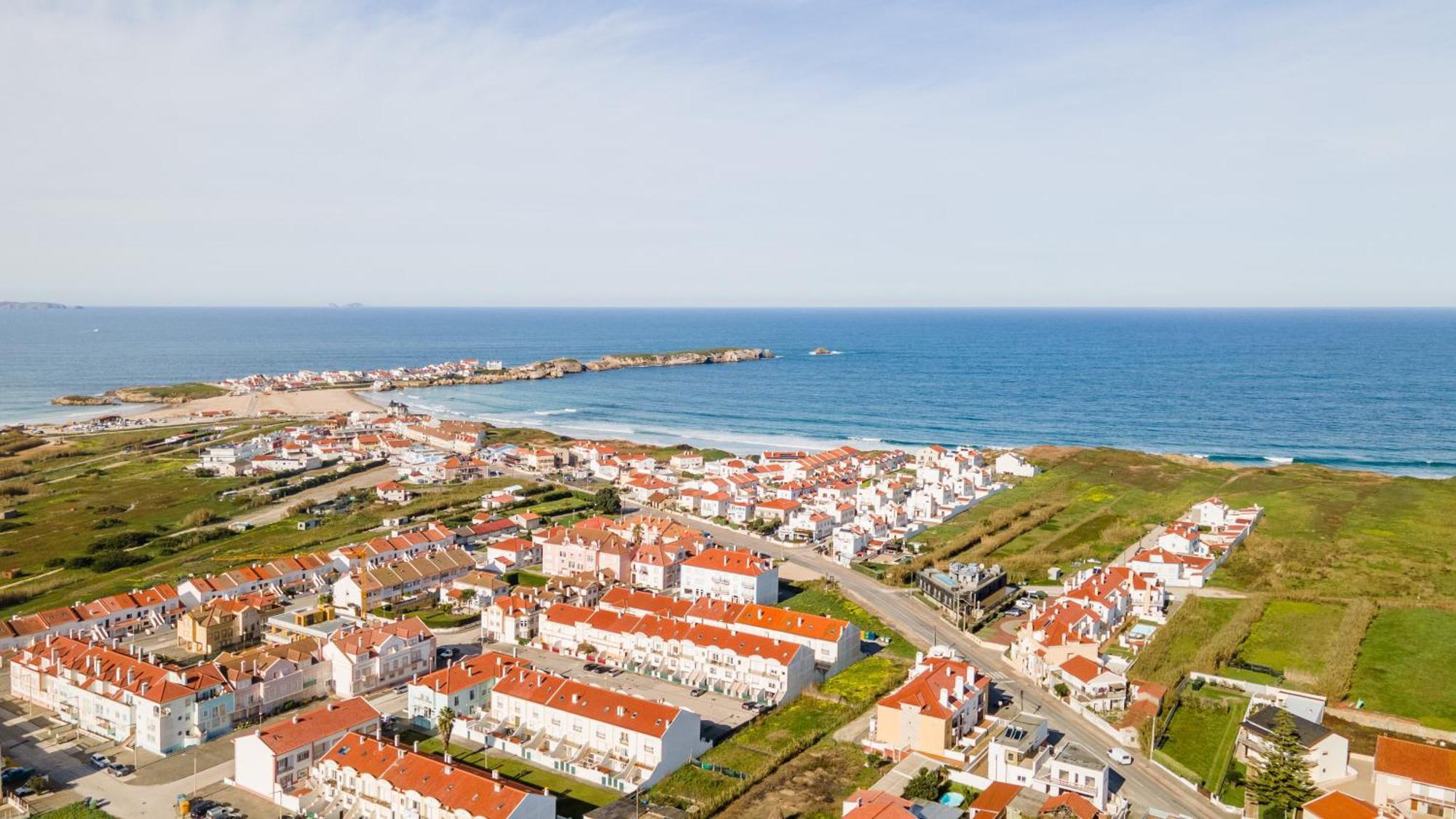 Villa Baleal Happiness Surf House Ferrel  Exterior foto